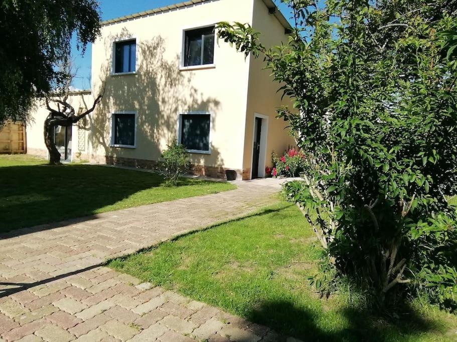 Le Clos Des Feugrais - Calme & Confort Saint-Aubin-lès-Elbeuf Екстериор снимка